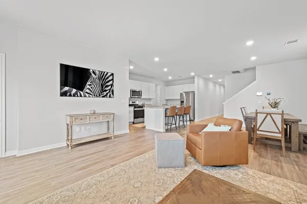 $2,275 | 13309 Silver Blazer Drive, Buda, TX 78610