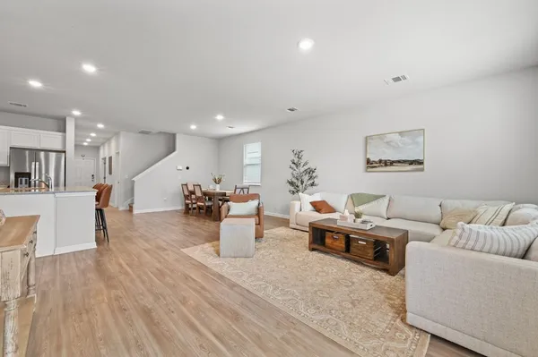 $2,275 | 13309 Silver Blazer Drive, Buda, TX 78610