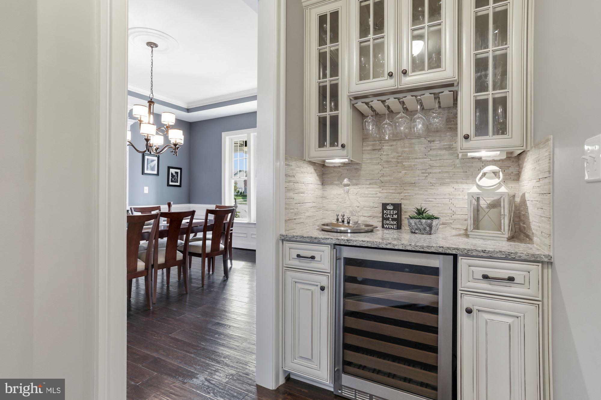 41655 Revival Drive Ashburn, VA 20148 - Photo 16 of 87 Butlers pantry