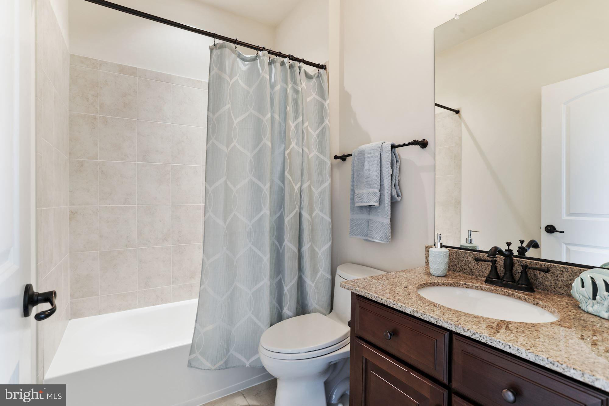 41655 Revival Drive Ashburn, VA 20148 - Photo 42 of 87 Upper bath