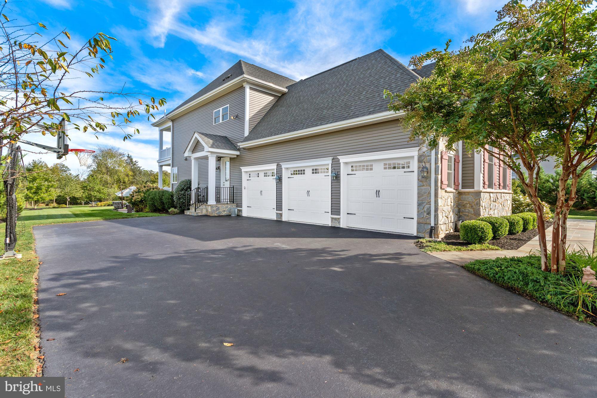 41655 Revival Drive Ashburn, VA 20148 - Photo 68 of 87 3 car side load garage
