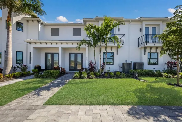 $799,950 | 6009 White Mangrove Lane, Bradenton, FL 34210