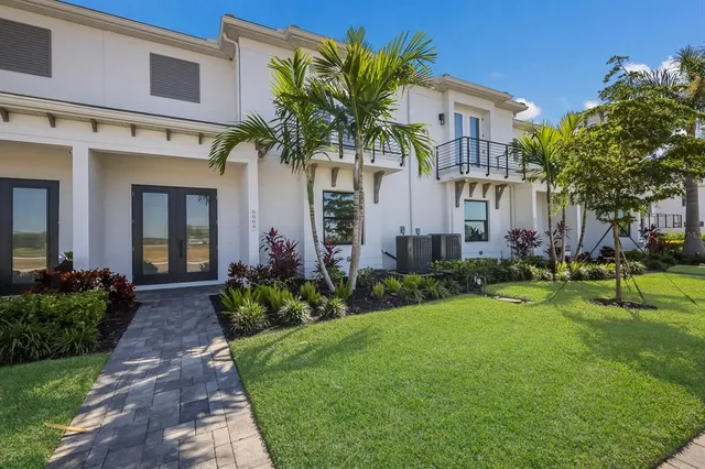 $799,950 | 6009 White Mangrove Lane, Bradenton, FL 34210