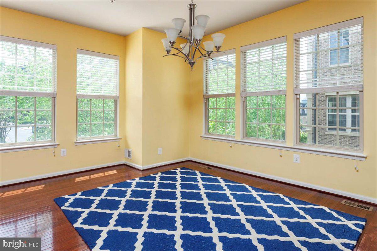 512 Rampart Way, Unit 8 Oxon Hill, MD 20745 - Photo 38 of 53 Eat in Kitchen Area