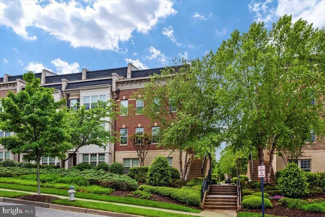 $4,895 | 512 Rampart Way, Unit 8, Oxon Hill, MD 20745