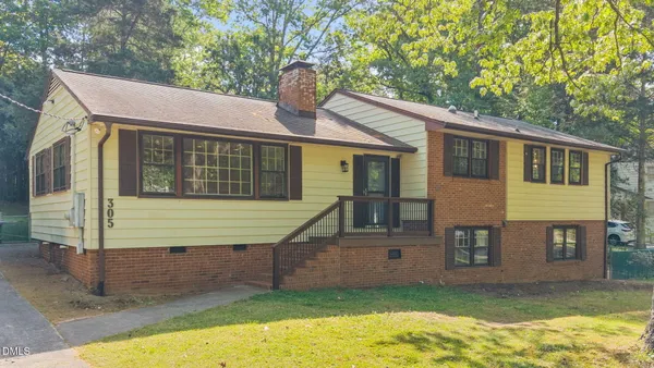 $635,000 | 305 Plum Lane, Chapel Hill, NC 27517