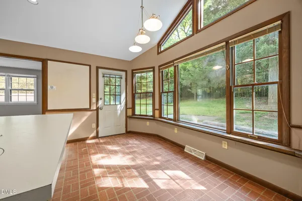 $635,000 | 305 Plum Lane, Chapel Hill, NC 27517