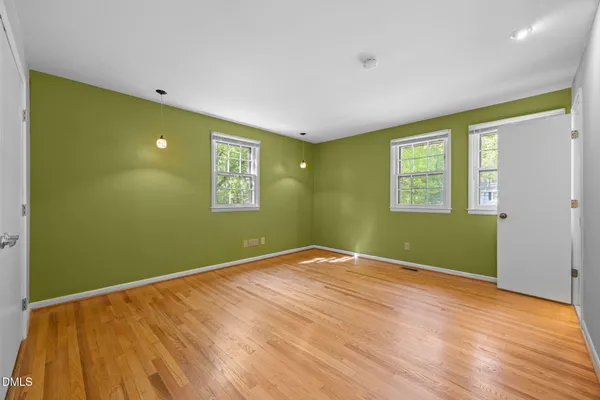 $635,000 | 305 Plum Lane, Chapel Hill, NC 27517