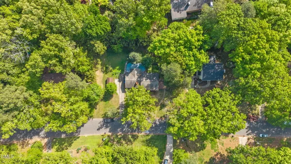 $635,000 | 305 Plum Lane, Chapel Hill, NC 27517