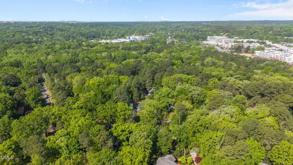 $635,000 | 305 Plum Lane, Chapel Hill, NC 27517