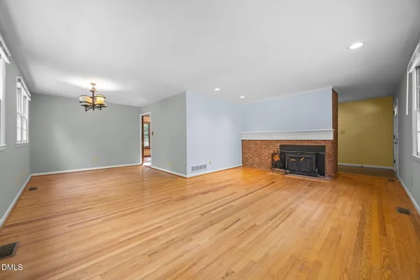 $635,000 | 305 Plum Lane, Chapel Hill, NC 27517