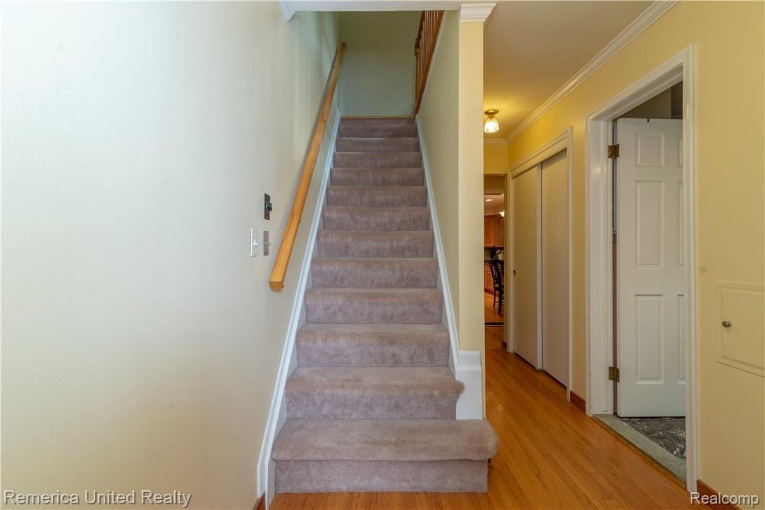 32210 Red Clover Road Farmington, MI 48334 - Photo 30 of 51 30.jpg
