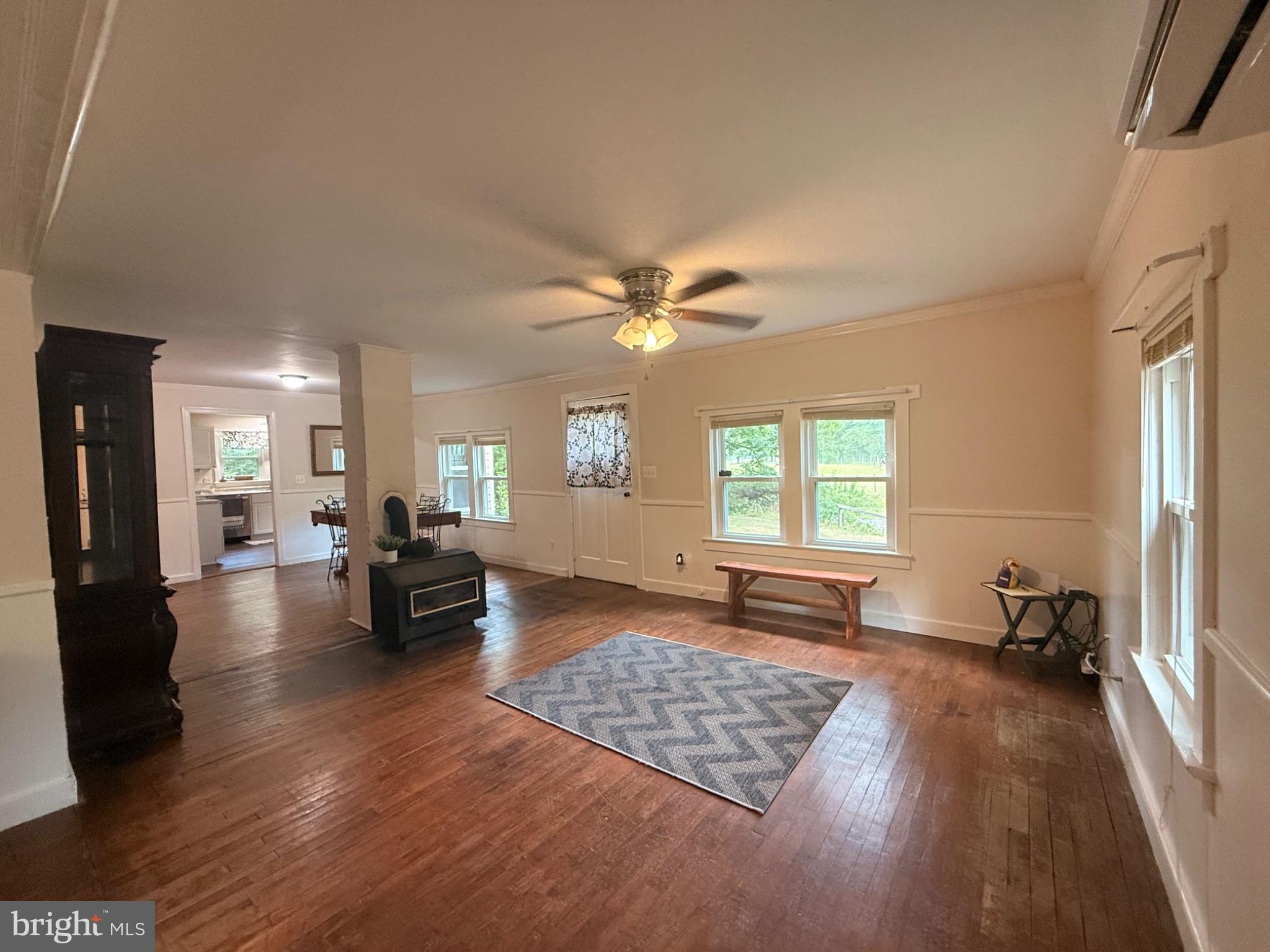 17400 Hudson Road Culpeper, VA 22701 - Photo 7 of 23 Spacious living area with natural light.