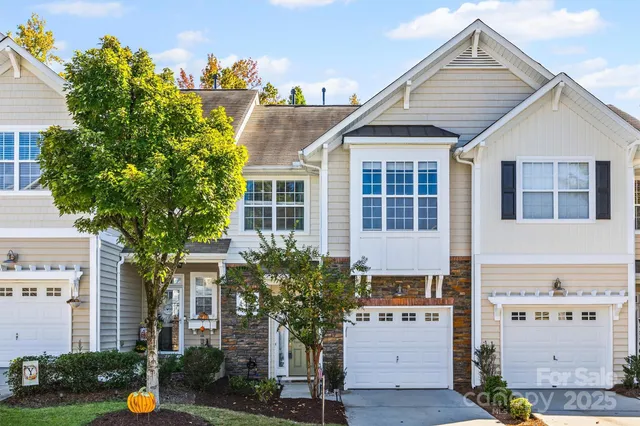 $285,000 | 7410 Calhoun Falls Drive, Rock Hill, SC 29732