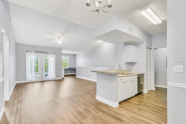 $2,099 | 14304 Fredricksburg Drive, Unit 402, Orlando, FL 32837