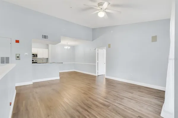 $2,099 | 14304 Fredricksburg Drive, Unit 402, Orlando, FL 32837