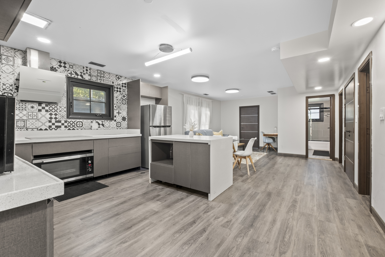 2307 Lake Street, Unit 2 Evanston, IL 60201 - Photo 8 of 20