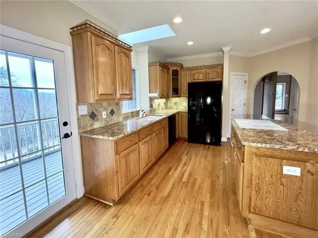 $995,500 | 1148 Town N Country Drive, Wilkesboro, NC 28697