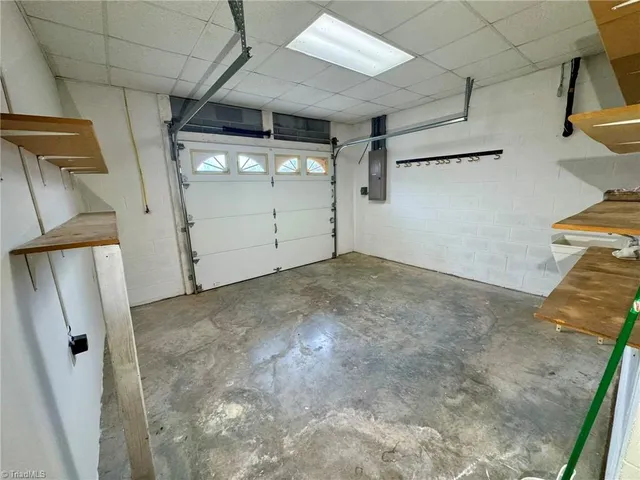 $995,500 | 1148 Town N Country Drive, Wilkesboro, NC 28697