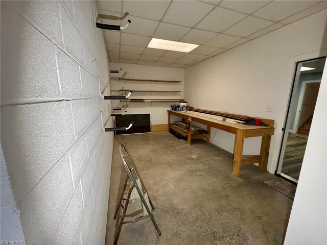 $995,500 | 1148 Town N Country Drive, Wilkesboro, NC 28697