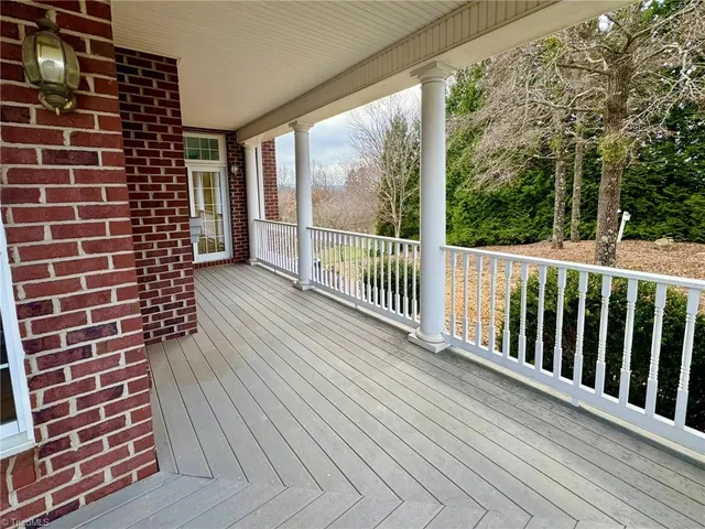 $995,500 | 1148 Town N Country Drive, Wilkesboro, NC 28697