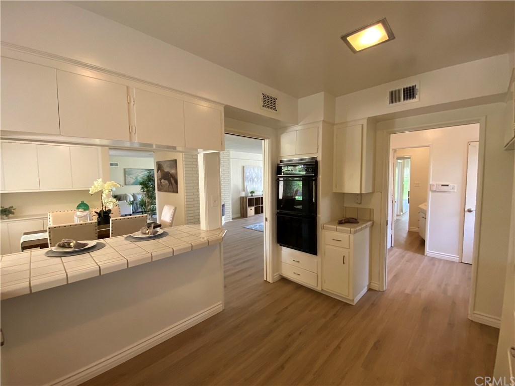 9727 Bellder Drive Downey, CA 90240 - Photo 14 of 41 Kitchen