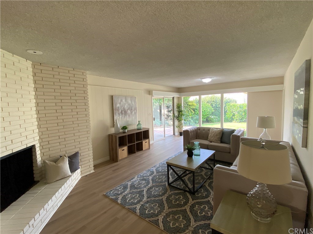 9727 Bellder Drive Downey, CA 90240 - Photo 8 of 41 Family room