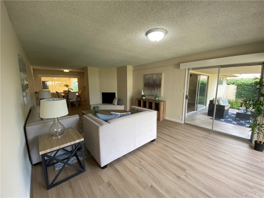 9727 Bellder Drive Downey, CA 90240 - Photo 9 of 41 Family room