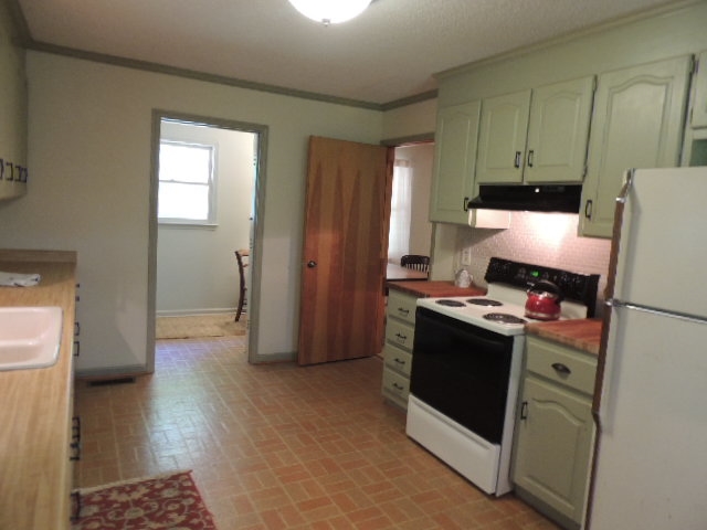 301 Arledge Road Landrum, SC 29356 - Photo 7 of 18