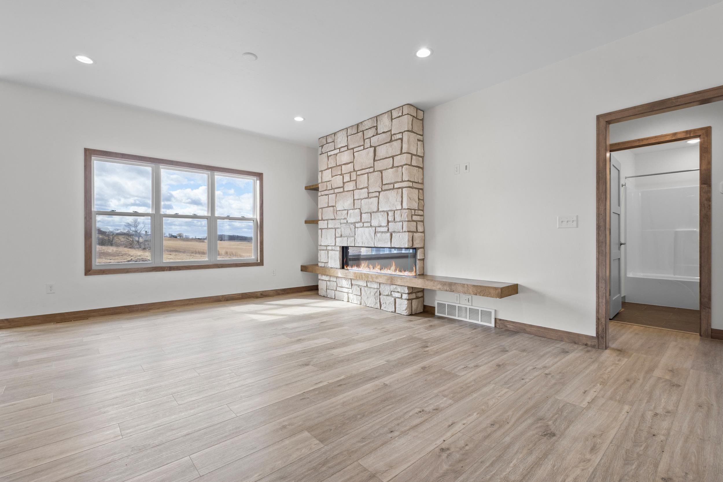 W225 Sunset View Circle Kaukauna, WI 54130 - Photo 11 of 51