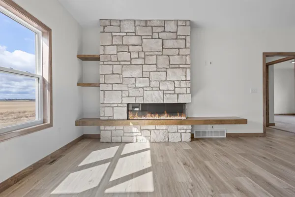 $589,900 | W225 Sunset View Circle, Kaukauna, WI 54130