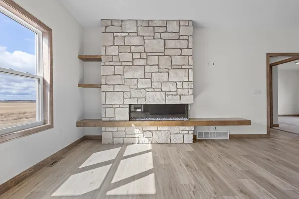 $589,900 | W225 Sunset View Circle, Kaukauna, WI 54130