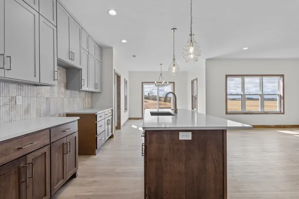 $589,900 | W225 Sunset View Circle, Kaukauna, WI 54130