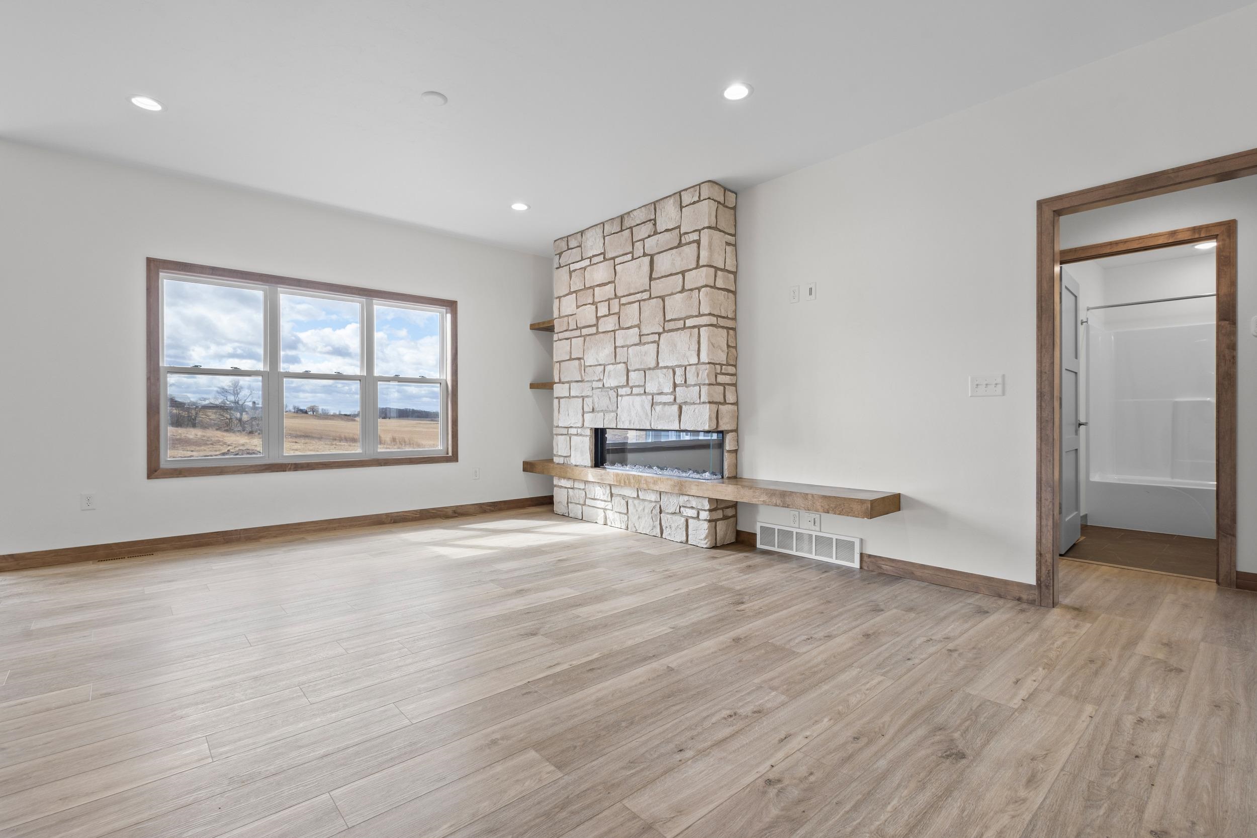 W225 Sunset View Circle Kaukauna, WI 54130 - Photo 10 of 51