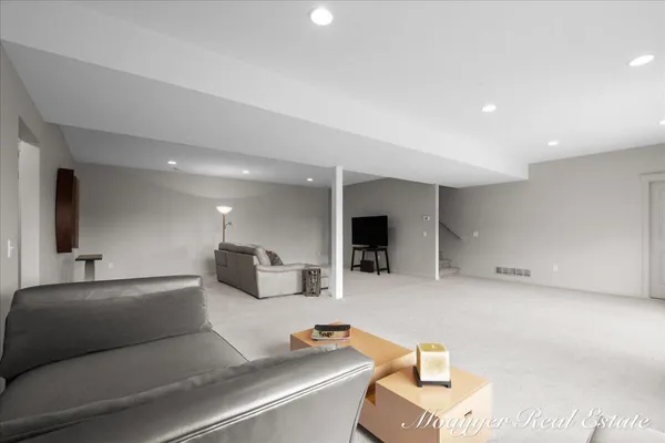 $769,000 | 10245 Lincoln Lake Road Northeast, Greenville, MI 48838