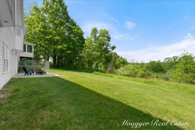 $775,000 | 10245 Lincoln Lake Road Northeast, Greenville, MI 48838