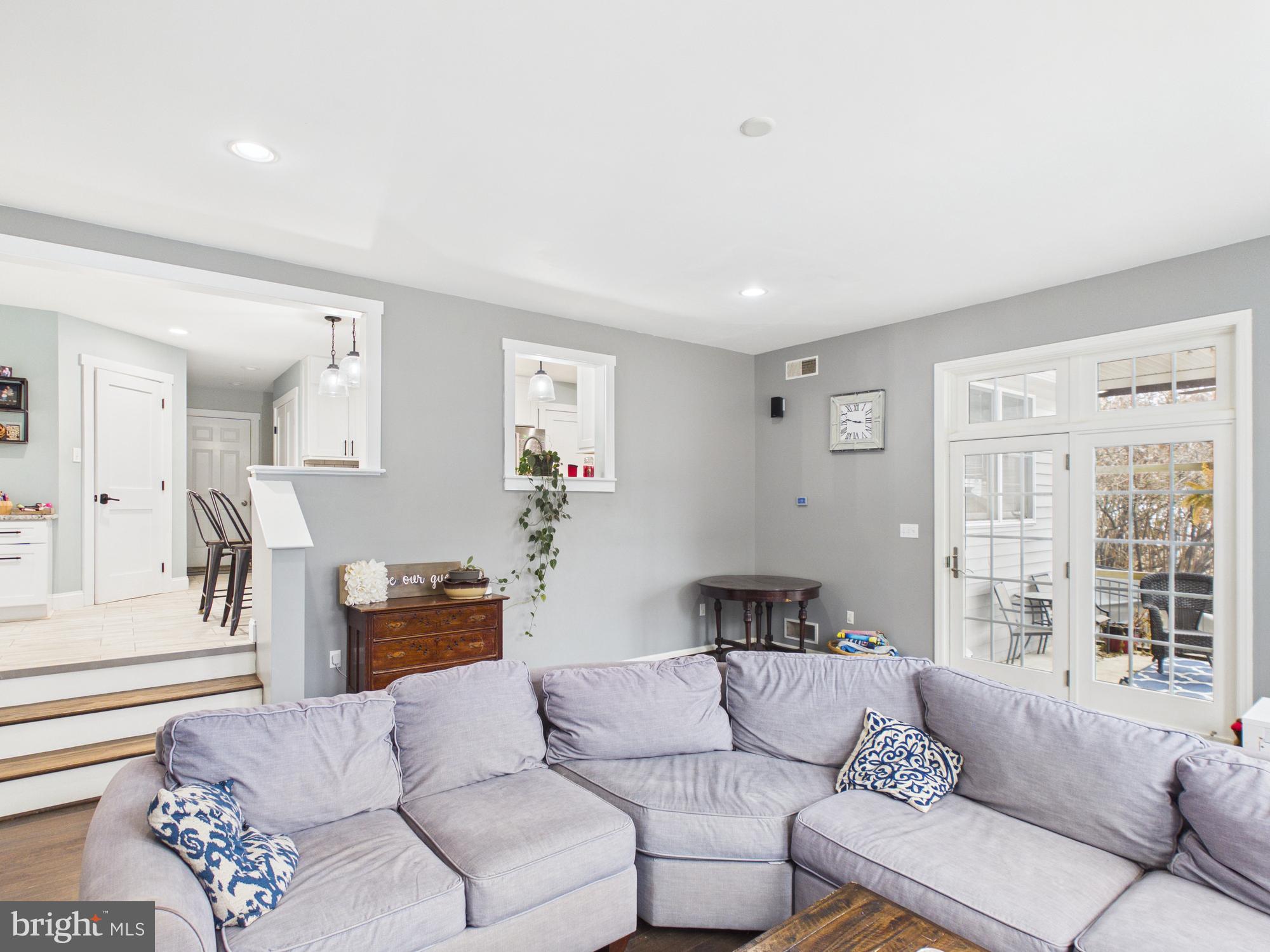 119 Saybrooke Drive Lititz, PA 17543 - Photo 21 of 40 a living room with furniture and a large window
