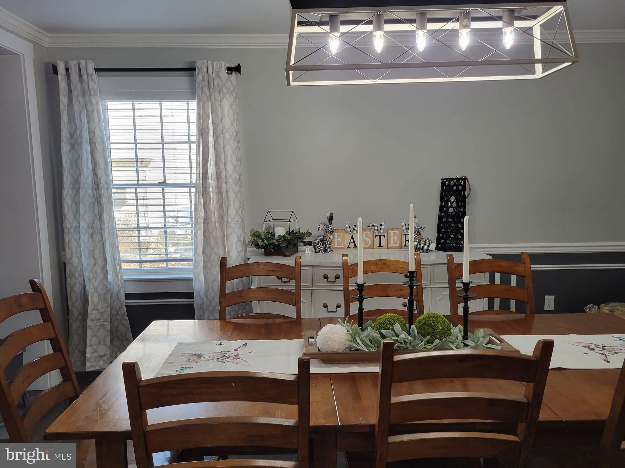 119 Saybrooke Drive Lititz, PA 17543 - Photo 9 of 40 a dining room with furniture and window