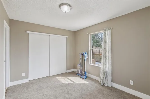 $189,500 | 625 South 14th Street, St. Joseph, MO 64501