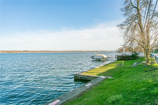 $419,900 | 5216 Park Meadow Lane, Canandaigua Town, NY 14424