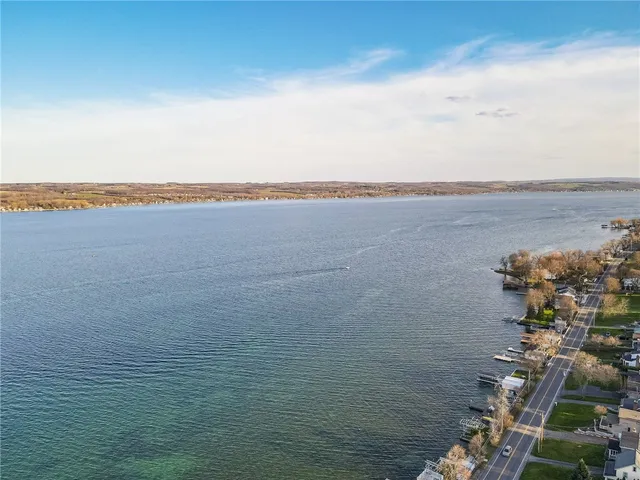 $419,900 | 5216 Park Meadow Lane, Canandaigua Town, NY 14424