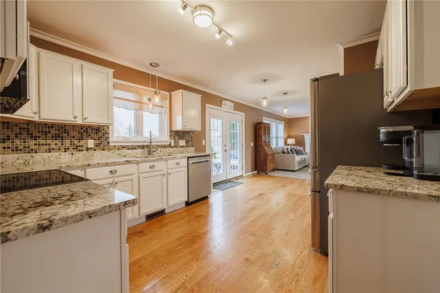 $419,900 | 5216 Park Meadow Lane, Canandaigua Town, NY 14424