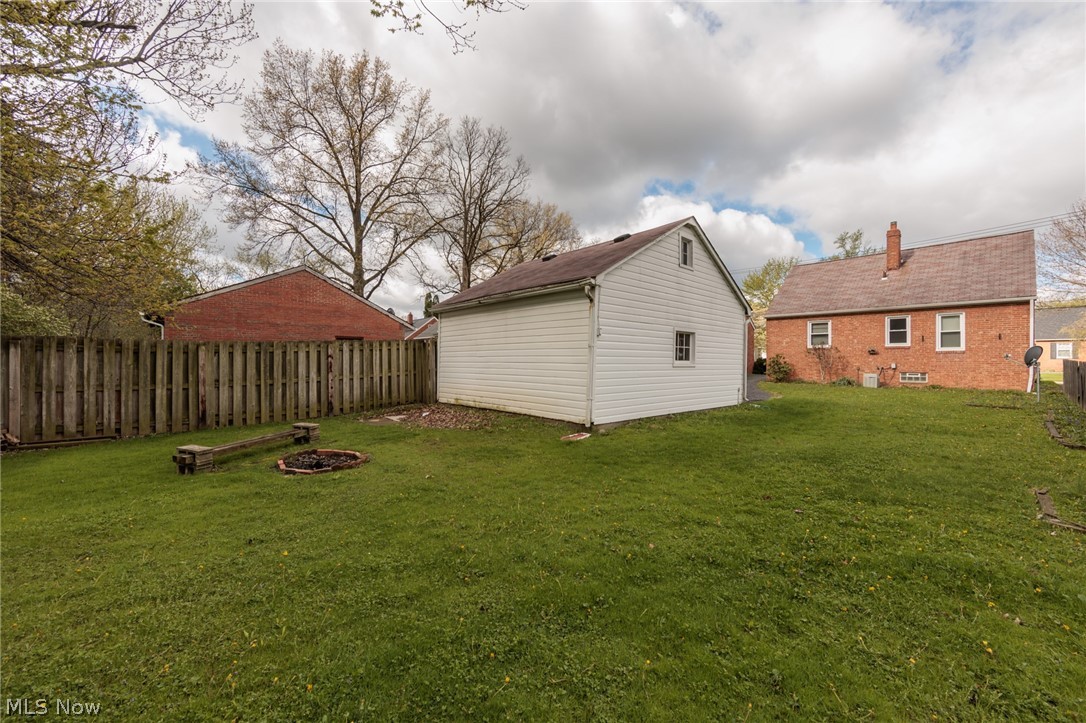1551 Winchester Road Cleveland, OH 44124 - Photo 46 of 48