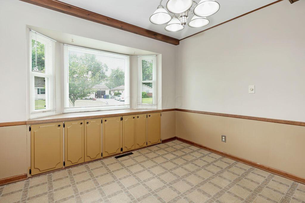 918 Farnham Road Columbus, OH 43220 - Photo 18 of 77 Dining Room
