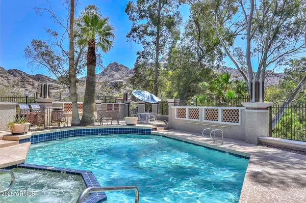 $2,100 | 7557 North Dreamy Draw Drive, Unit 273, Phoenix, AZ 85020