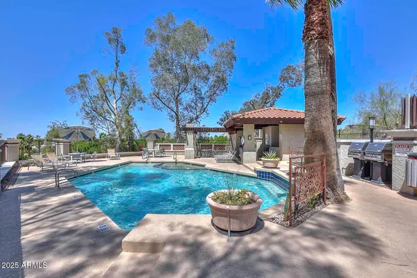 $2,100 | 7557 North Dreamy Draw Drive, Unit 273, Phoenix, AZ 85020