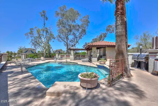 $2,150 | 7557 North Dreamy Draw Drive, Unit 273, Phoenix, AZ 85020