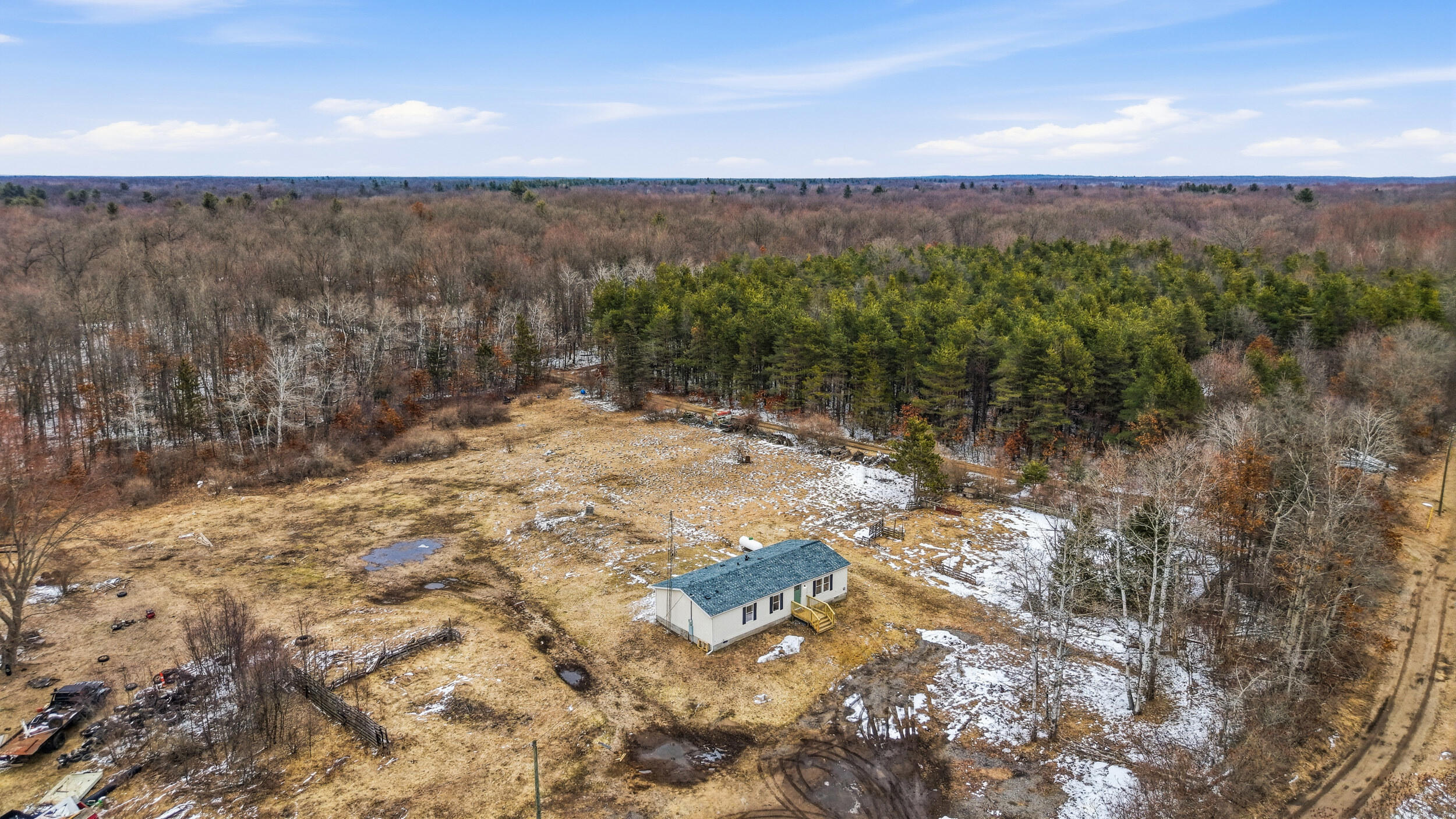 7939 e moore rd-005