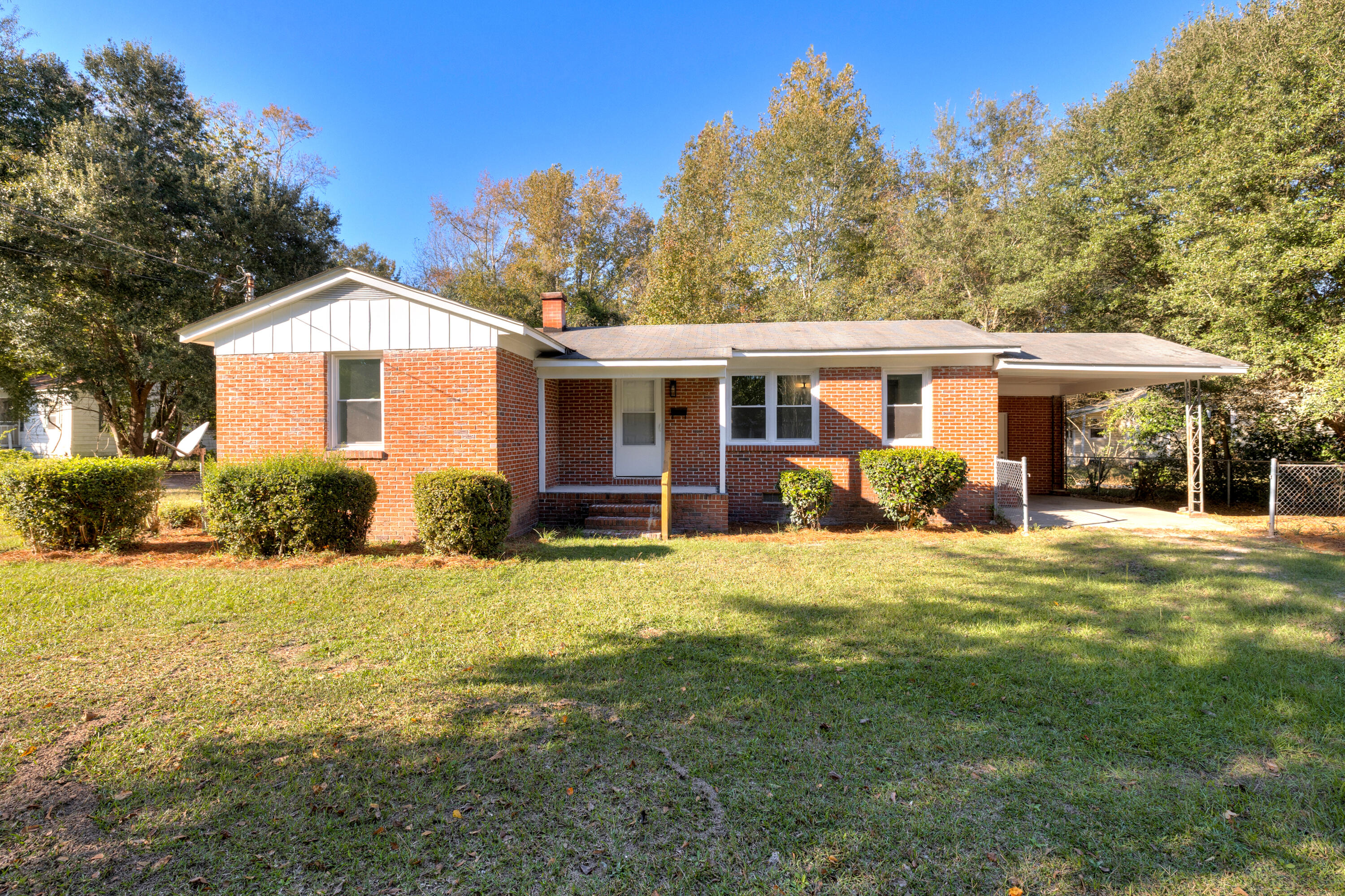 138 Nelson Circle Manning, SC 29102 - Photo 1 of 23