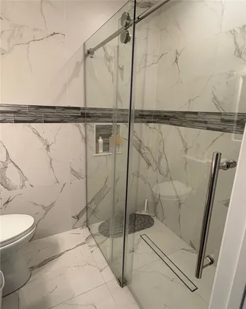 $2,000 | 1580 4th Court, Vero Beach, FL 32960